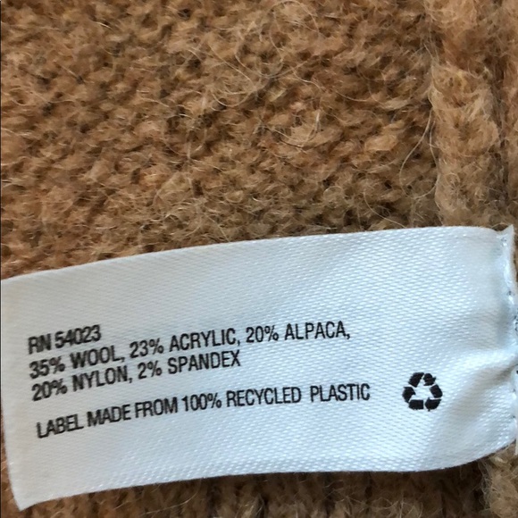 Perfect fall 3/4 sleeve sweater! - Picture 4 of 5